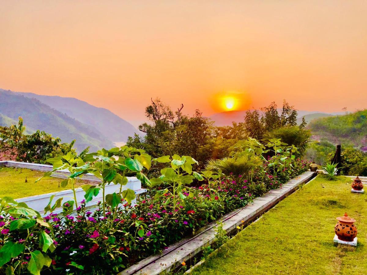 Le Grand Pakbeng Hotel Luaran gambar